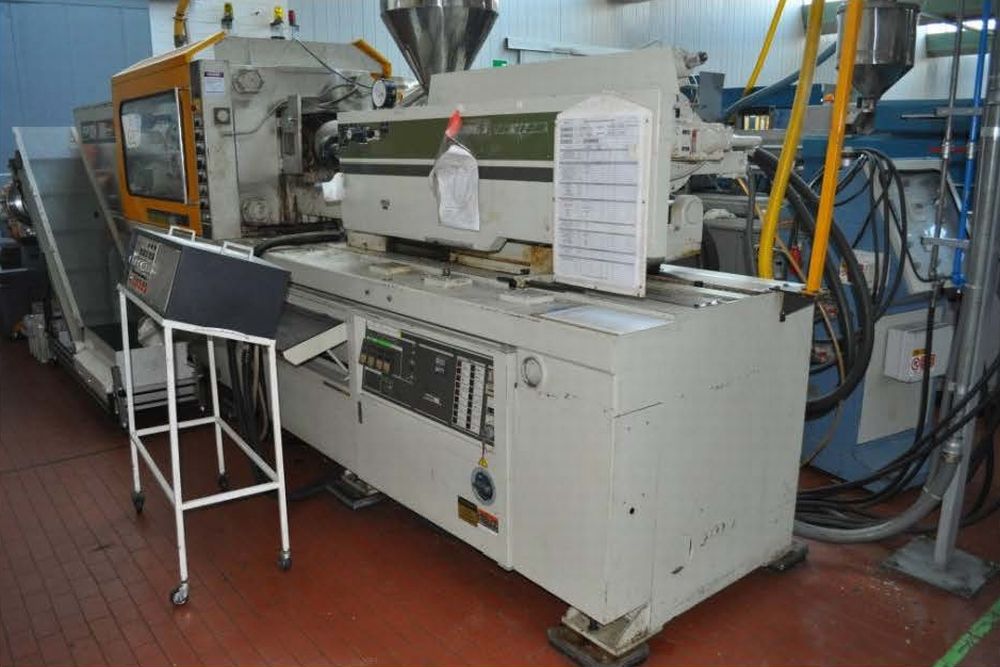 INJECTION MOULDING MACHINE – NO.15.0155