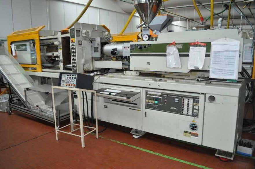 INJECTION MOULDING MACHINE – NO.15.0167