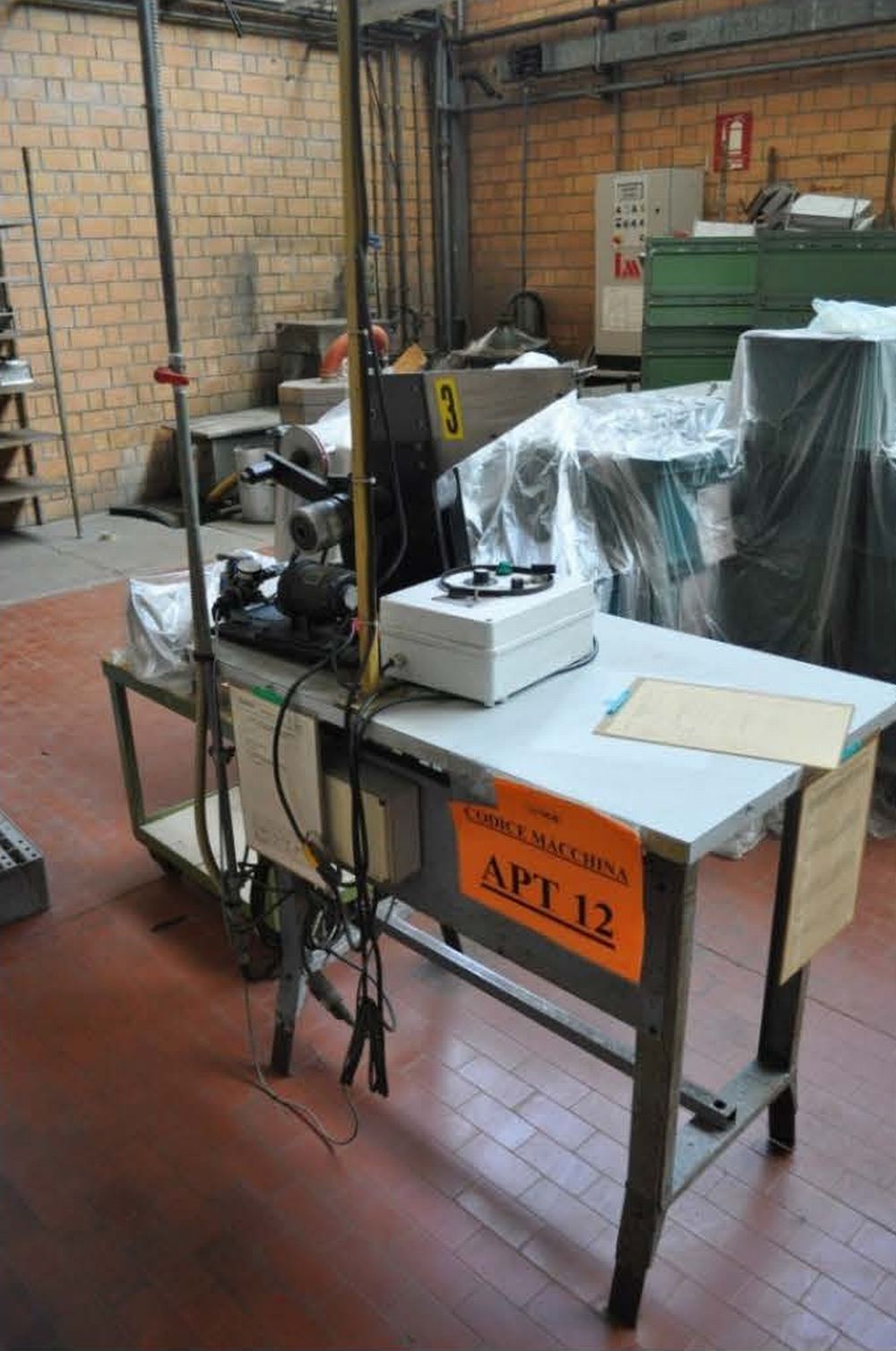 NEEDLE TAPING MACHINE N.3 – NO.15.0371